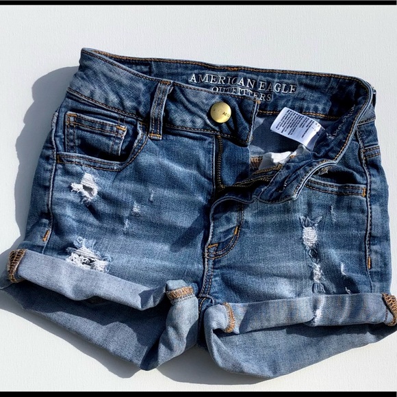 AE High Rise Short Shortie size 2 - Picture 5 of 11